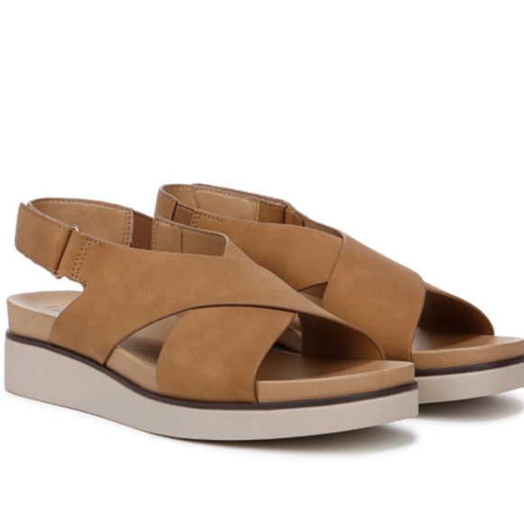 LifeStride Women's Georgina Slingback Sandal (WIDE) - Picture 1 of 10